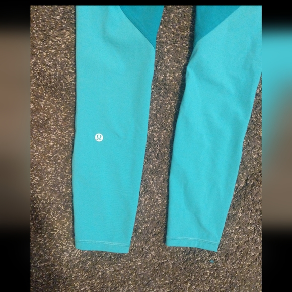 Lululemon leggings - Picture 3 of 4